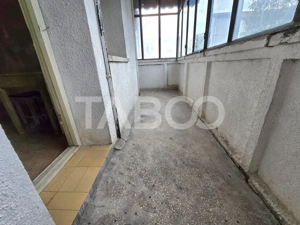 Apartament decomandat 4 camere 4 balcoane 2 bai etaj 1 Central Sibiu - imagine 8