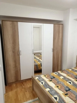 Vanzare apartament de doua camere Vitan - imagine 2