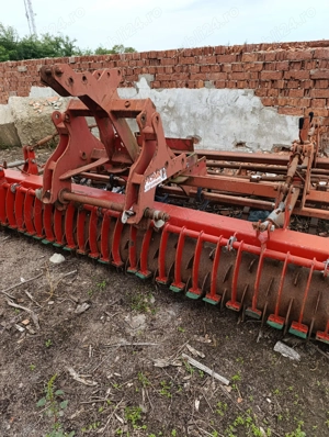 Vibrocultor de miriste