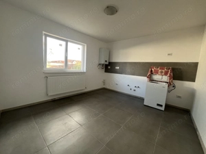 Glina stadion casa parter 4 camere - imagine 8 Glina stadion casa parter 4 camere - imagine 8