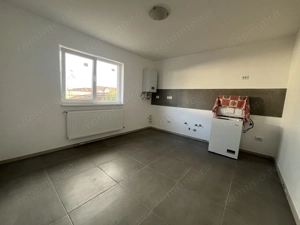 Glina stadion casa parter 4 camere - imagine 7 Glina stadion casa parter 4 camere - imagine 7