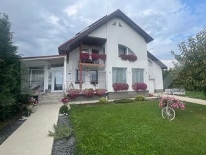 Casă modernă de închiriat în Sântana de Mureș – zonă liniștită, complet utilată