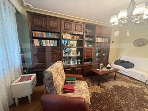 Apartament cu 3 camere, etaj intermediar, zona Centrala