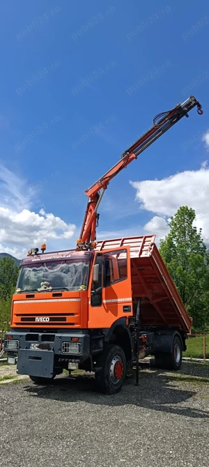 Camion forestier cu macara 4x4