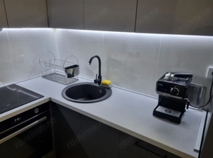 Vanzare apartament de doua camere zona Titan - imagine 4