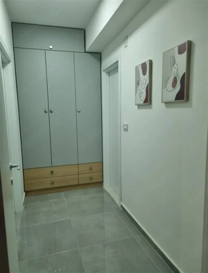 Vanzare apartament de doua camere zona Titan