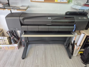 Vand ploter HP pentru piese