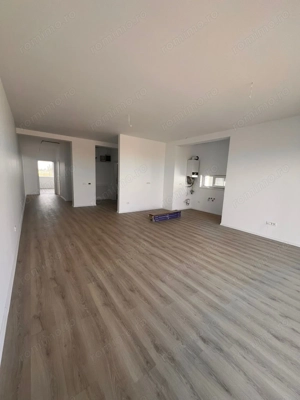 Comision 0%. Duplex pe parter.  Panouri solare.  328 mp teren.  La cheie. - imagine 13 Comision 0%. Duplex pe parter.  Panouri solare.  328 mp teren.  La cheie. - imagine 13