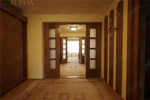 Vila eleganta cu piscina, teren generos si finisaje de calitate - imagine 11