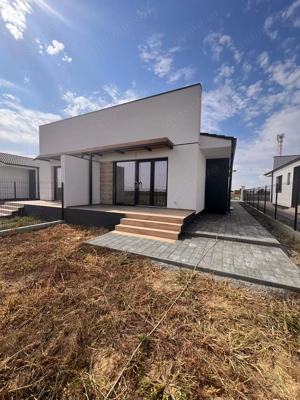 Comision 0%. Duplex pe parter.  Panouri solare.  328 mp teren.  La cheie. - imagine 8 Comision 0%. Duplex pe parter.  Panouri solare.  328 mp teren.  La cheie. - imagine 8