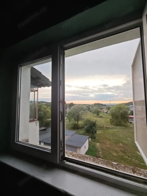 Apartament 2 camere, decomandat, spațios, zonă liniștită, terasă mare și balcon - imagine 9 Apartament 2 camere, decomandat, spațios, zonă liniștită, terasă mare și balcon - imagine 9