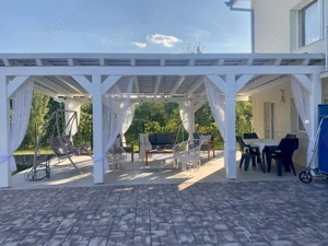 Casă centrală, spațioasă cu priveliști și curte generoasă   Jibou - imagine 5