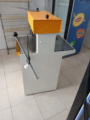 Vând feliator manual pentru pâine, în stare foarte bună! - imagine 2
