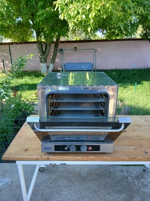 Cuptorul EKA KF 630 D UD