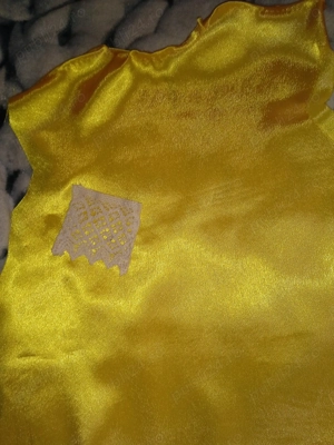 Nou! Rochiță saten galben cu dantela