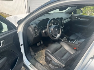 Volvo XC40 2.0 diesel 150 cp