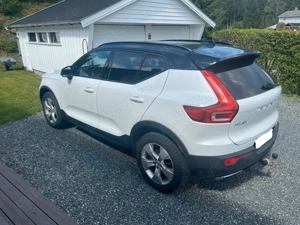 Volvo XC40 2.0 diesel 150 cp - imagine 7