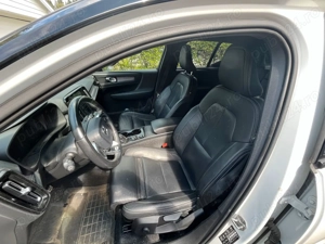 Volvo XC40 2.0 diesel 150 cp - imagine 6