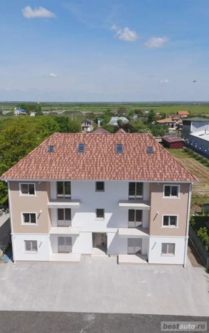 Apartamente cu 3 camere . 