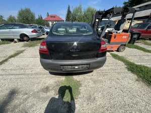 Dezmembrez Renault Megane II Facelift 1.6 16V 82kW 112Cp an 2008 - imagine 3