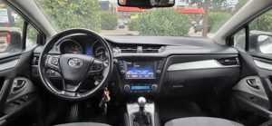 Toyota Avensis 2017   Ideală pentru familie, sigură și spațioasă (proprietar) - imagine 4