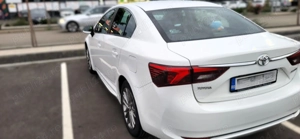 Toyota Avensis 2017   Ideală pentru familie, sigură și spațioasă (proprietar) - imagine 9