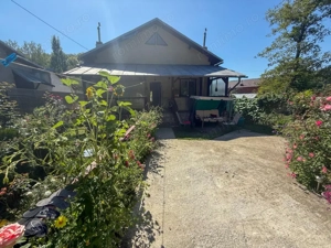 Casa de vacanta sau rezidenta in Adunati, buget redus  - imagine 2