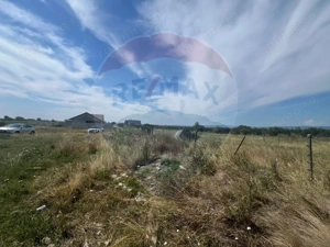 Teren intravilan Golesti / Aleea Lacramioarei - imagine 2