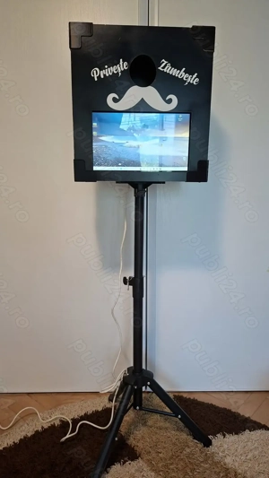 Cabina foto echipată parțial