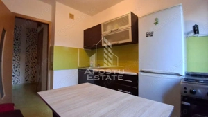 Apartament semidecomandat 3 camere, Miorita - imagine 7