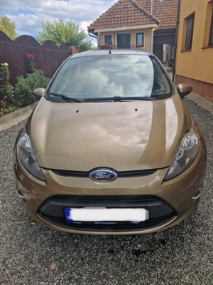 Vând Ford Fiesta 1.6 TDCi 2011 - Km reali + set anvelope iarnă bonus