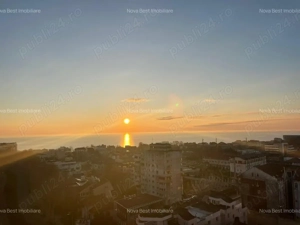 Capitol- unicat bloc Capitol ap 3 cam dec etaj 10 din 12 renovat utilat smart 5min mers pe jos plaja