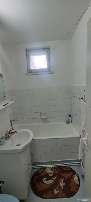 Apartament 2 camere Dărmănești etaj 2 cu balcon, liber fără îmbunatățiri - imagine 3