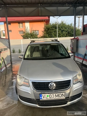 Touran motor 2.0,140 cp,7 locuri - imagine 5