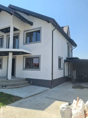 vând urgent casă propietate privată 