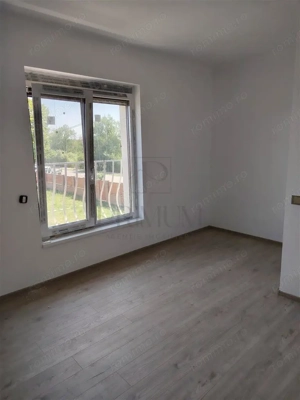 Duplex despartit prin garaj - zona excelenta - toate utilitatile - asfalt - imagine 8