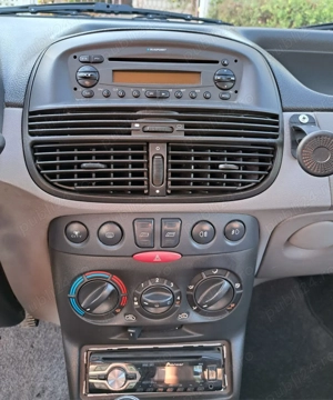 Fiat Punto 1.2 16v benzina - imagine 3