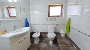 Casa individuala 4 dormitoare - garaj - teren 1457 mp in Sibiu Mohu - imagine 5