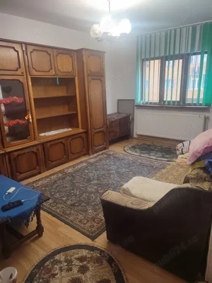 Închiriez apartament Târgu Jiu , Piața Mică