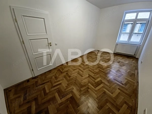 Spatiu comercial de inchiriat cu 4 camere Nicolae Balcescu Sibiu - imagine 10