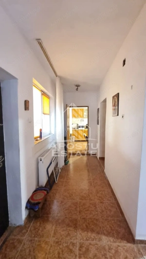 Casa individuala, curte generoasa, centrala proprie, sat Covaci - imagine 7 Casa individuala, curte generoasa, centrala proprie, sat Covaci - imagine 7