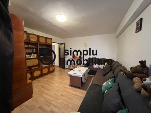 Apartament 3 camere 1 Mai et 4/4 - imagine 2