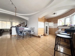 Casa spatioasa si bine compartimentata in Cantemir– locatie excelenta - imagine 2 Casa spatioasa si bine compartimentata in Cantemir– locatie excelenta - imagine 2