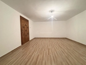 Casa spatioasa si bine compartimentata in Cantemir– locatie excelenta - imagine 19 Casa spatioasa si bine compartimentata in Cantemir– locatie excelenta - imagine 19