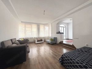 Casa spatioasa si bine compartimentata in Cantemir– locatie excelenta