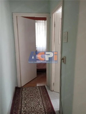 2 camere decomandate, et 1 Zimbru - imagine 5