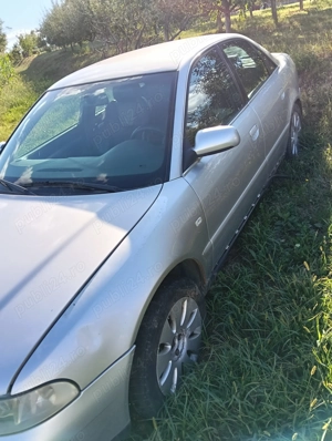 Dezmembrez Audi A4 motor 2.5 diesel - imagine 2