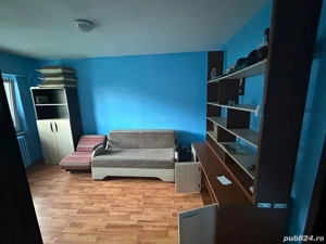 închiriez garsoniera 