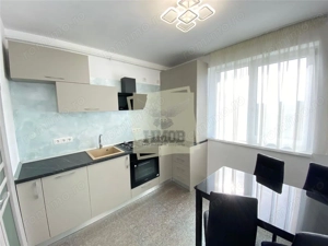 Apartament modern 3 camere 2 bai si balcon pe Calea Surii Mici - imagine 7 Apartament modern 3 camere 2 bai si balcon pe Calea Surii Mici - imagine 7