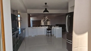 Penthouse 3 camere cu terasa 40 mp, zona semicentrala - imagine 4